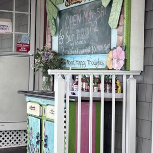 Malia's Cafe